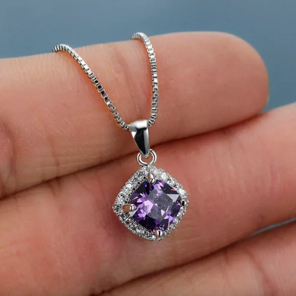 NEW 18k White Gold Cushion Cut Diamond Amethyst Necklace